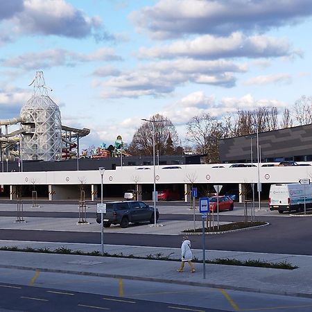 HÍD19 APARTMAN GYŐR BELVÁROS-MÉLYGARÁZS- a RÁBA QUELLE FÜRDŐNÉL Esterno foto