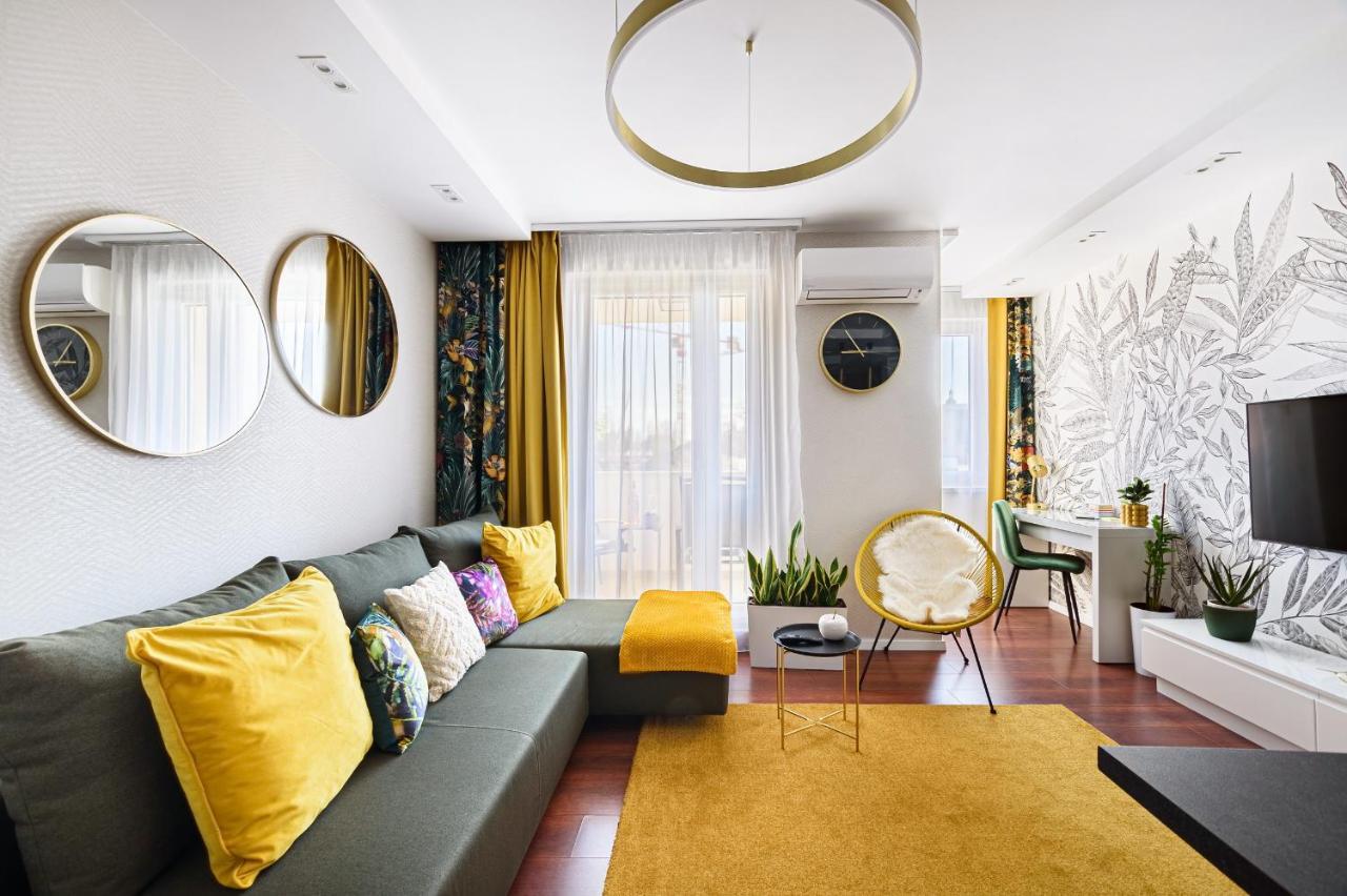 HÍD19 APARTMAN GYŐR BELVÁROS-MÉLYGARÁZS- a RÁBA QUELLE FÜRDŐNÉL Esterno foto